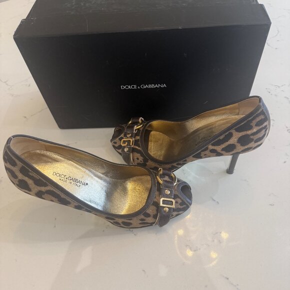 DOLCE & GABBANA  Authentic Leopard Print Buckle Open Toe Pump Heels - Picture 5 of 10